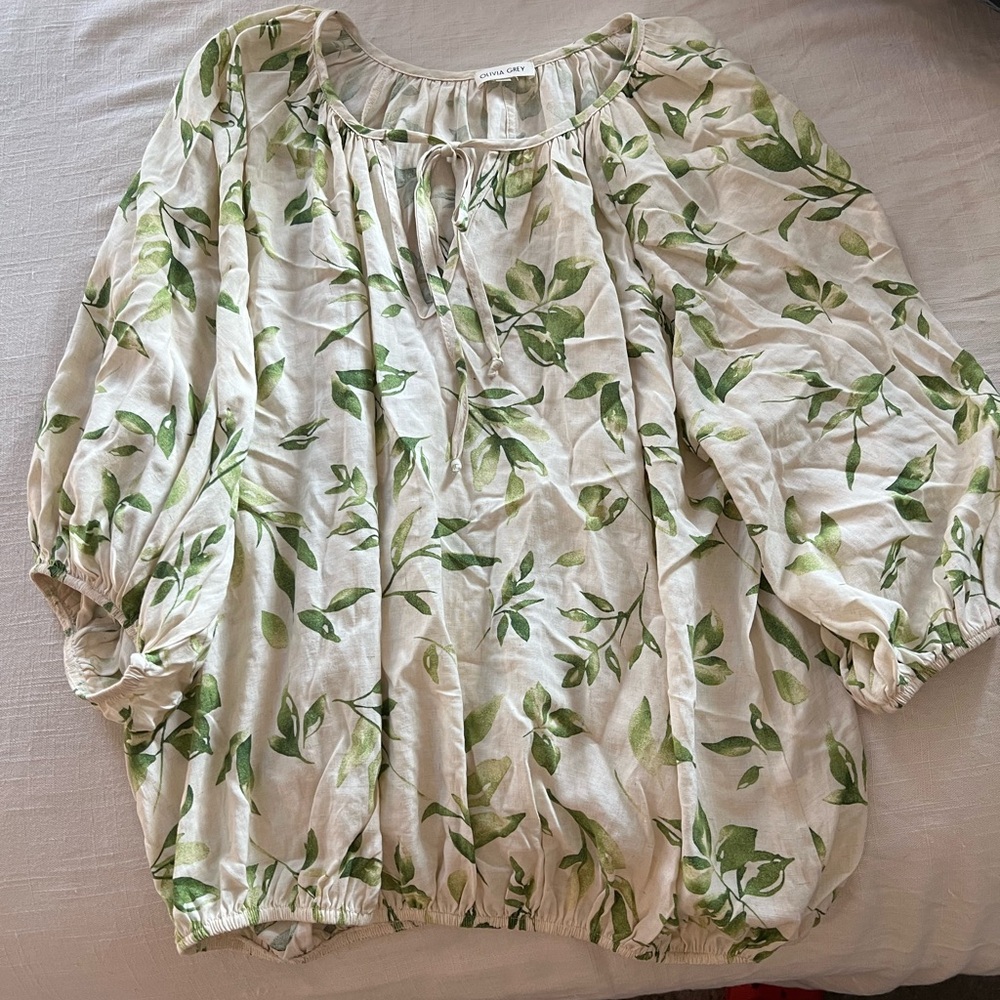 Floral Green and Cream Women's Top